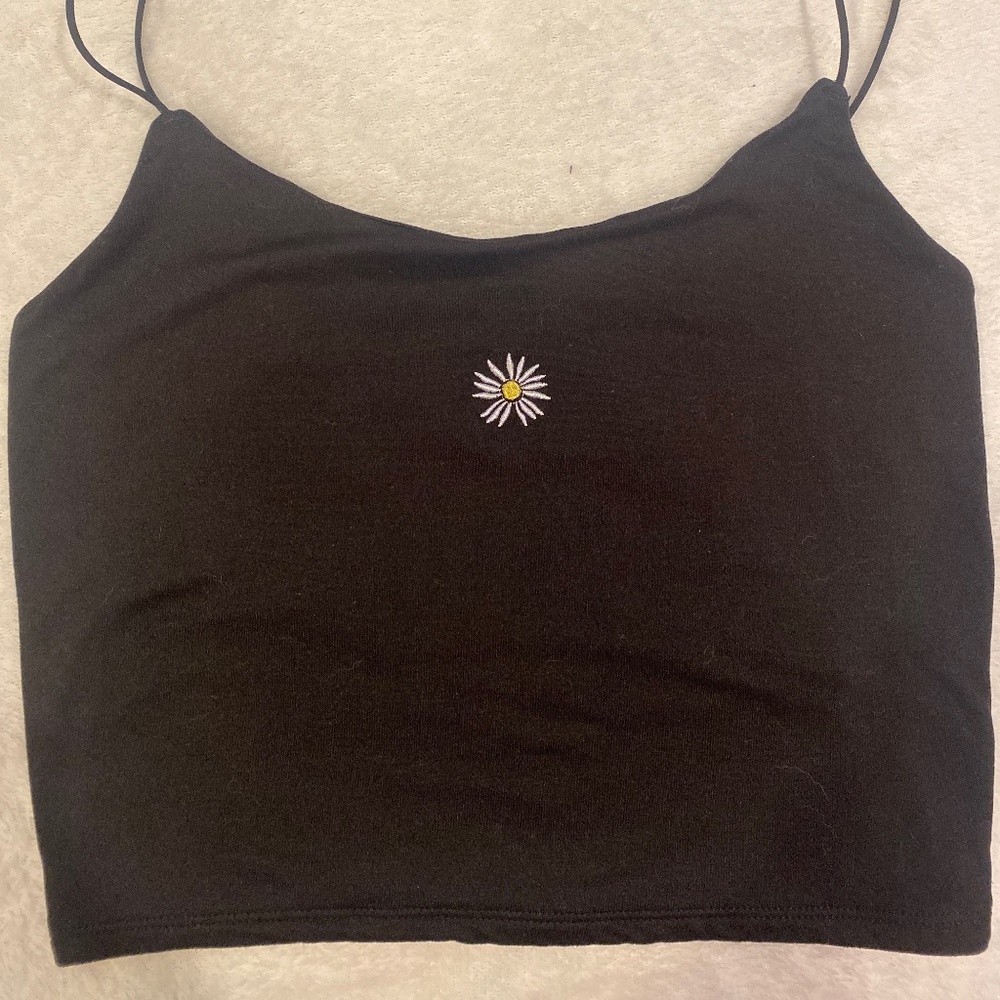 Black daisy cropped top